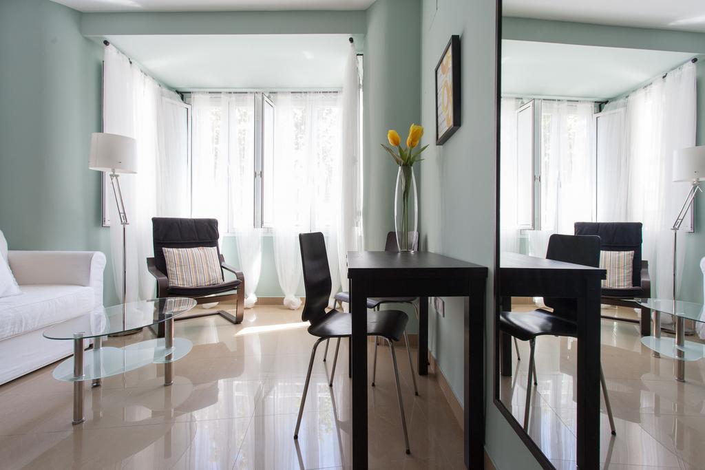 Apartamentos Edificio Constitucion Seville Phòng bức ảnh