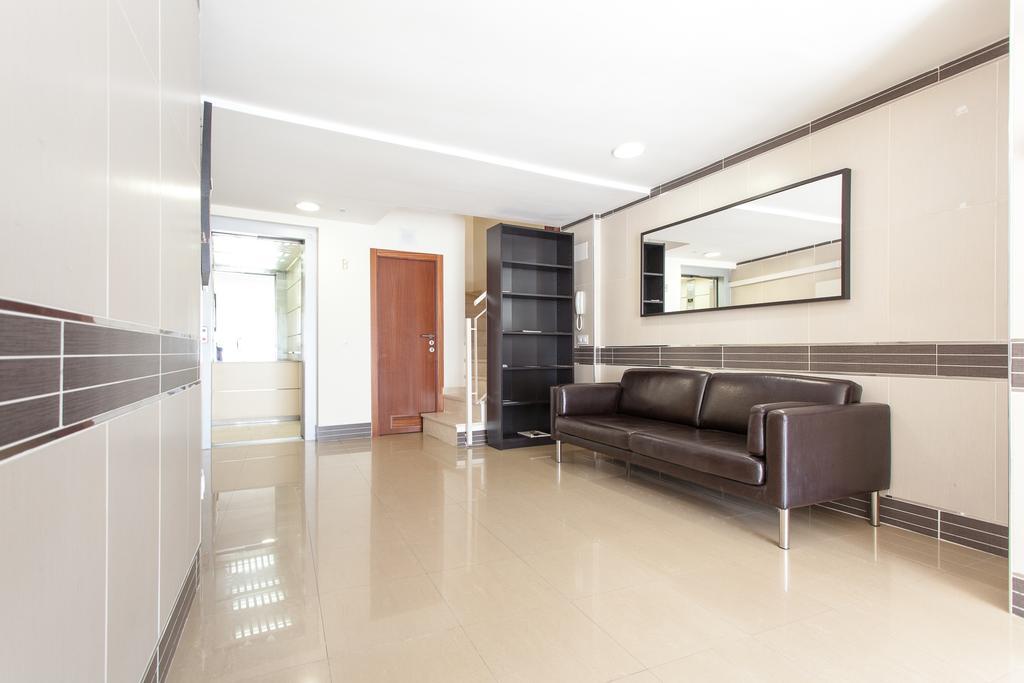 Apartamentos Edificio Constitucion Seville Ngoại thất bức ảnh