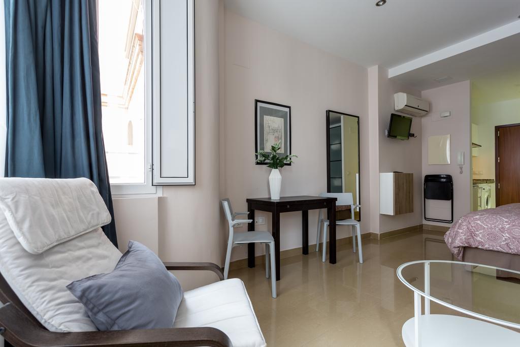 Apartamentos Edificio Constitucion Seville Ngoại thất bức ảnh